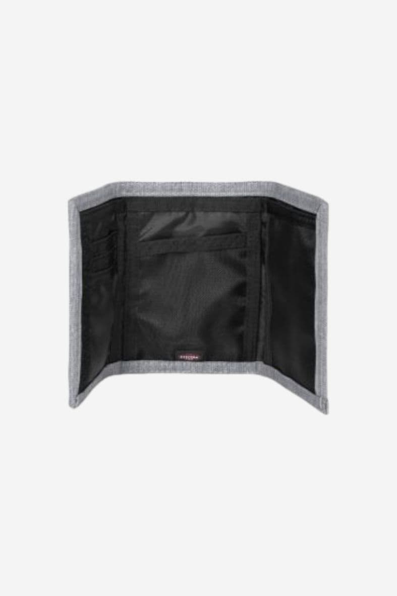 EASTPAK Crew — vue 3