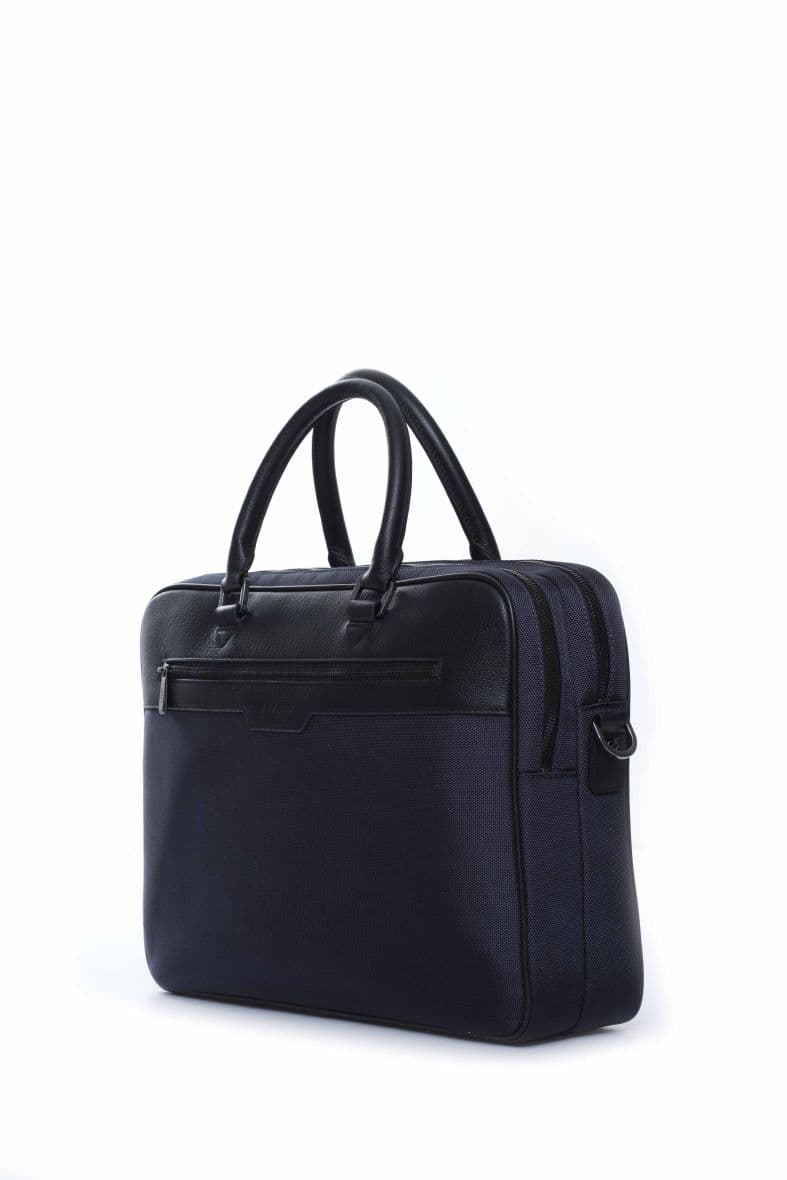 Azzaro — vue 2