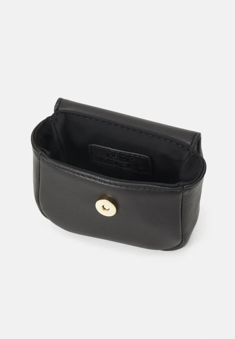 Valentino bags Chamonix — vue 3
