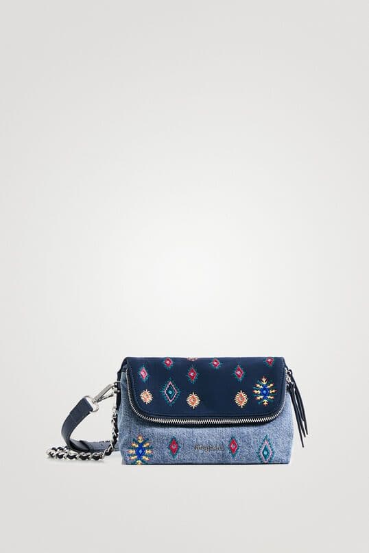 Desigual — vue 3