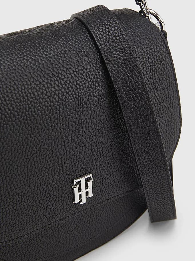 Tommy Hilfiger — vue 3