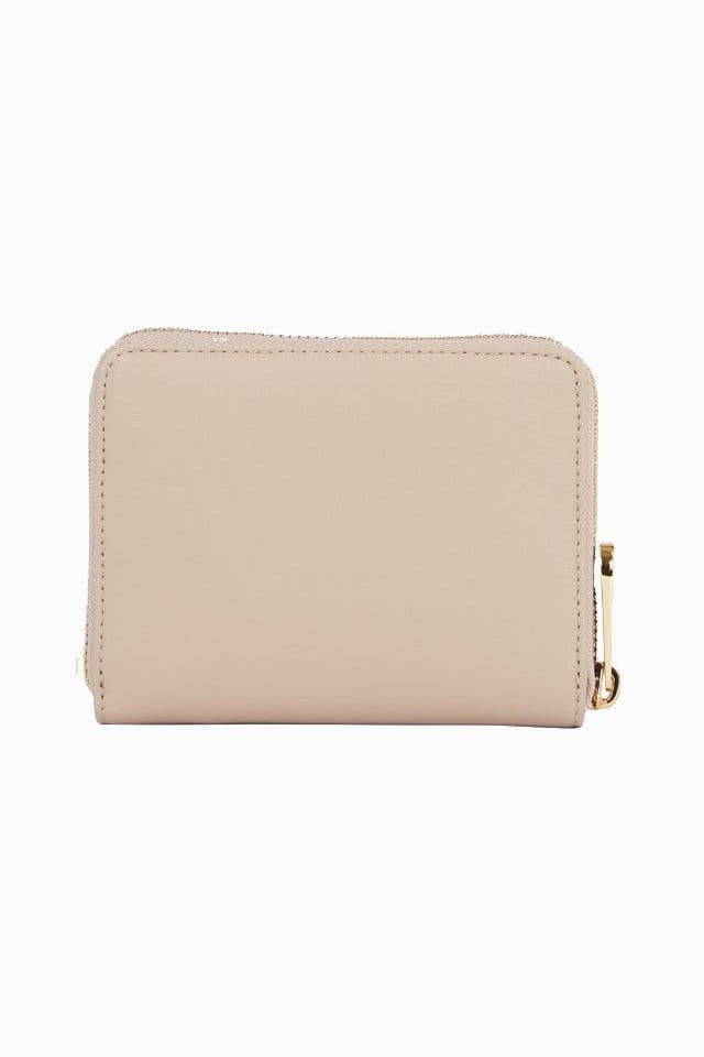 Tommy Hilfiger poppy — vue 3