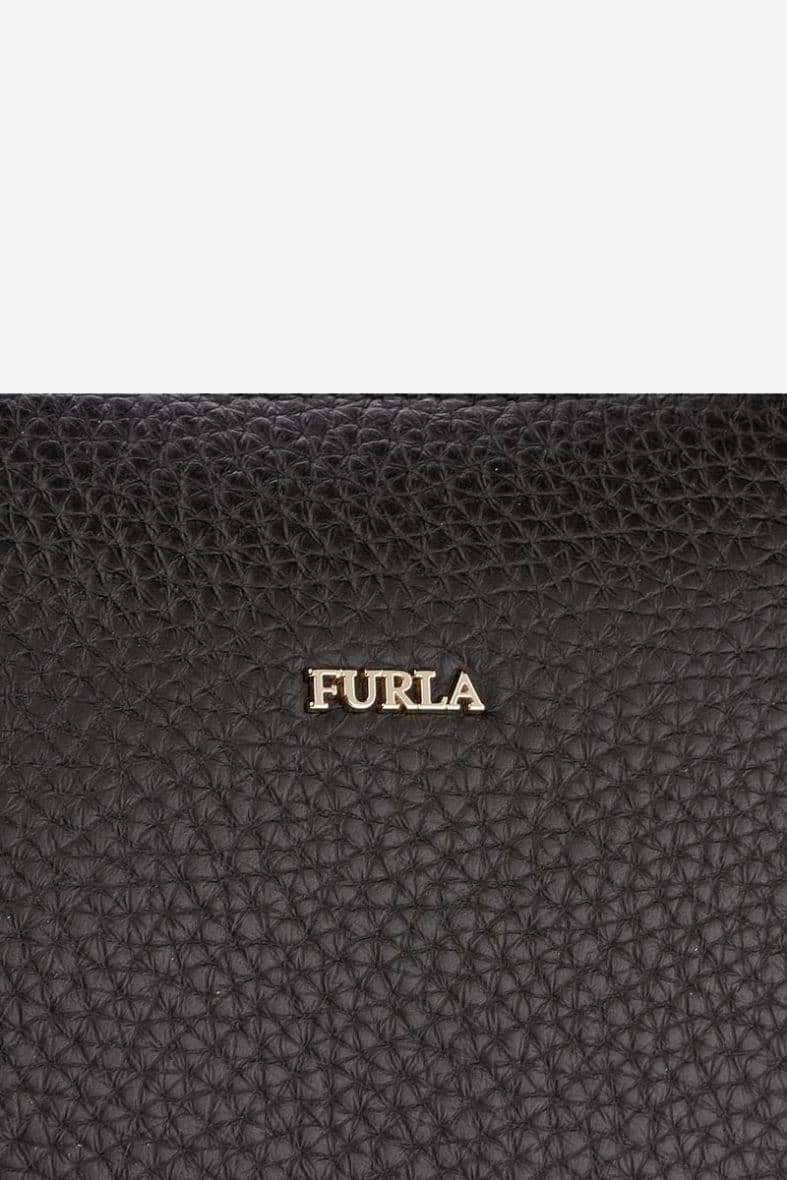 FURLA BLOGGER — vue 4