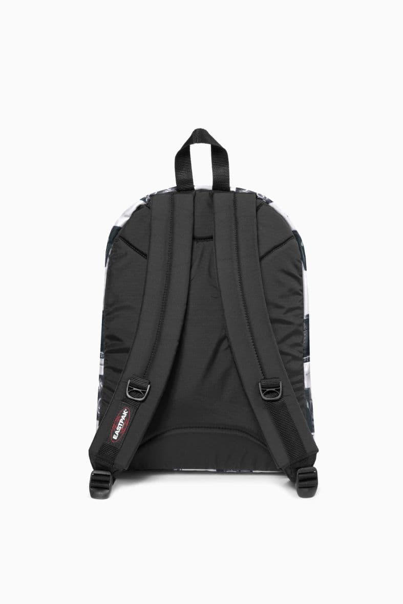 Eastpak Pinnacle — vue 3