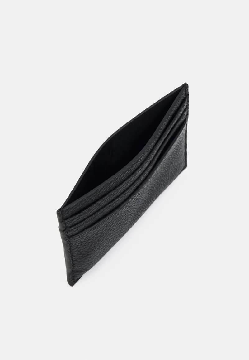 Calvin Klein — vue 4