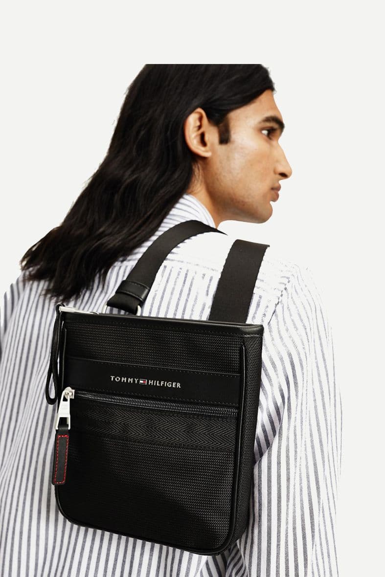 TOMMY HILFIGER ELEVATED NYLON MINI — vue 2