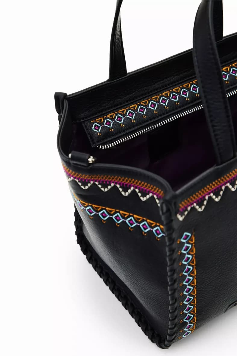 Desigual — vue 3