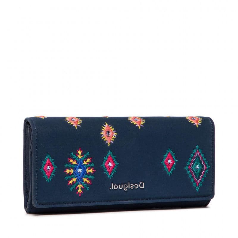 Desigual — vue 3