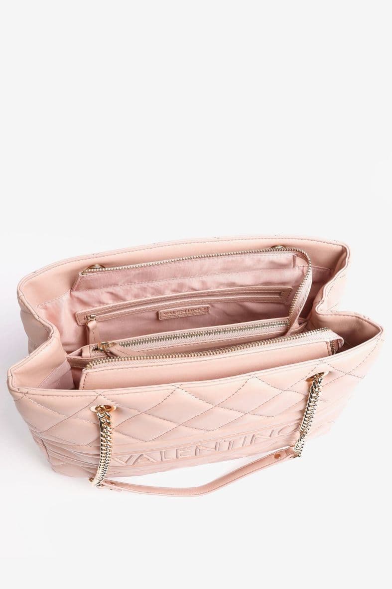 VALENTINO ADA — vue 3