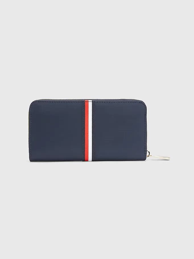 Tommy Hilfiger — vue 2