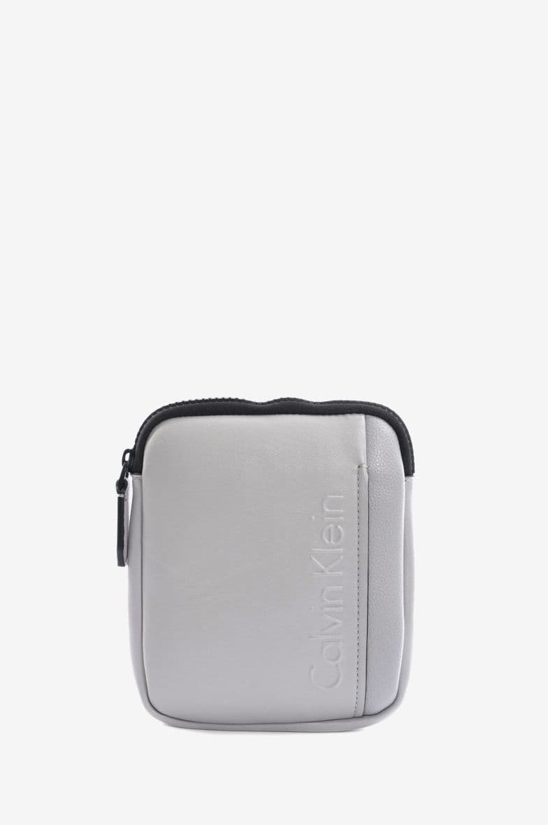 Calvin Klein Elevated Logo — vue 1