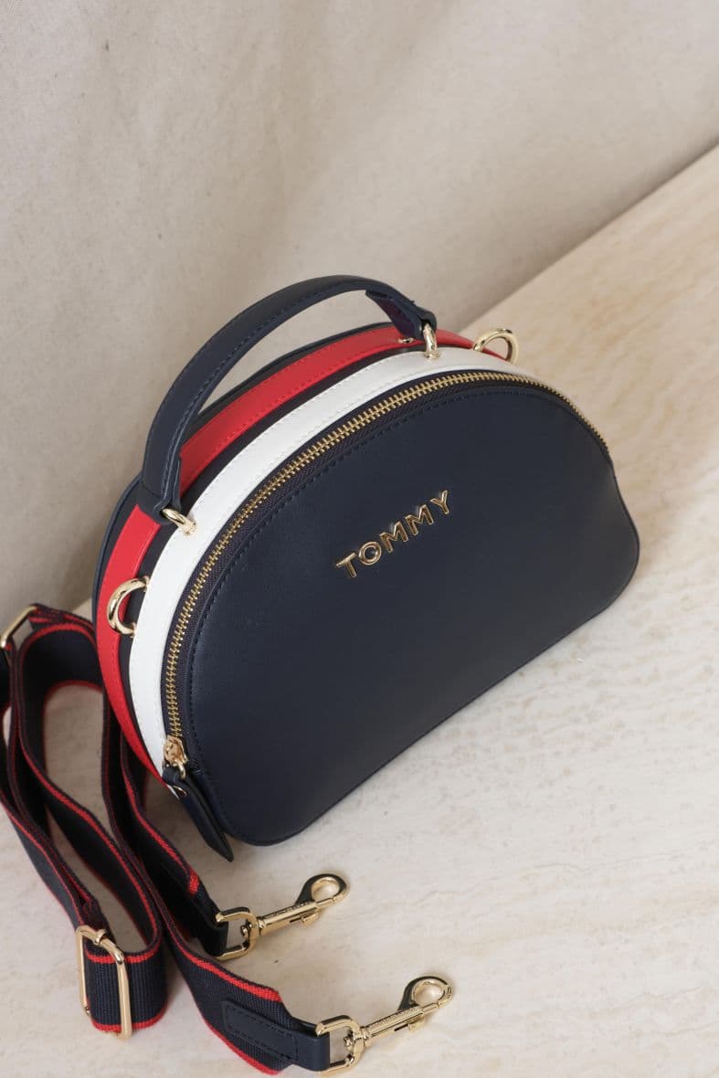 Tommy Hilfiger — vue 6