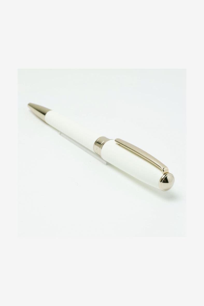Hugo Boss Stylo Essential Lady — vue 3