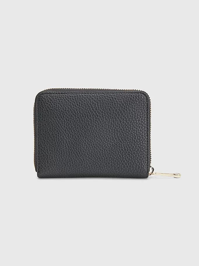 Tommy Hilfiger — vue 2
