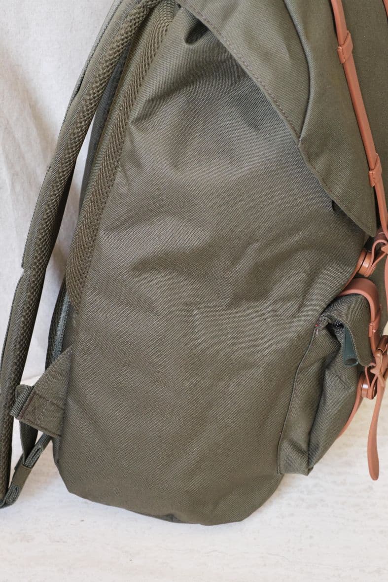HERSCHEL LITTLE AMERICA — vue 3