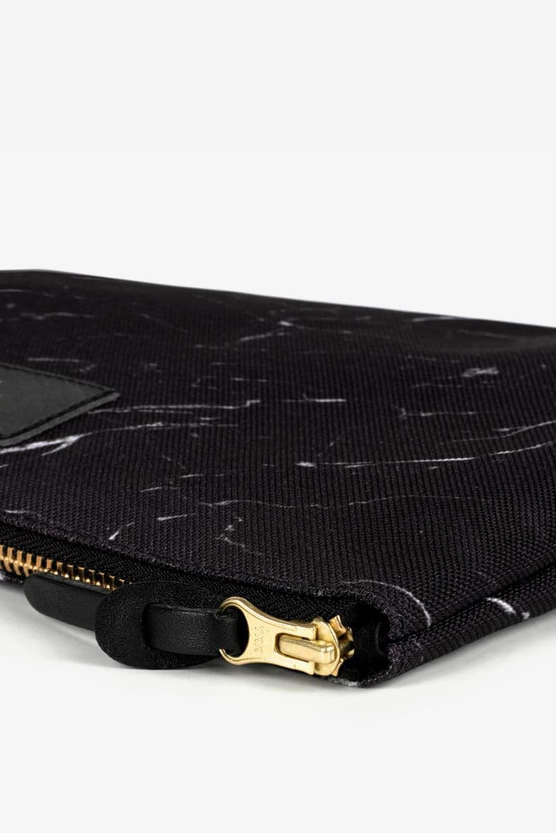 wouf black marble — vue 2