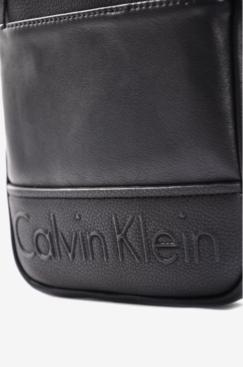 Calvin Klein Bennet Mini Reporter — vue 3