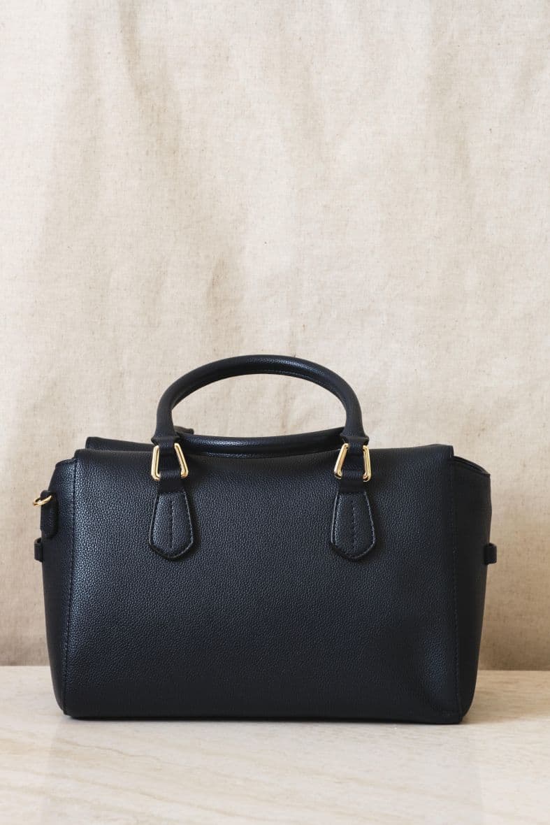 EMPORIO ARMANI — vue 3