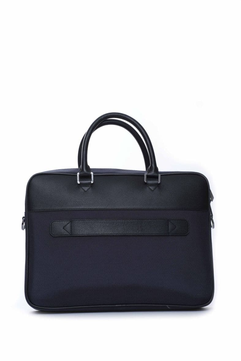 Azzaro — vue 3