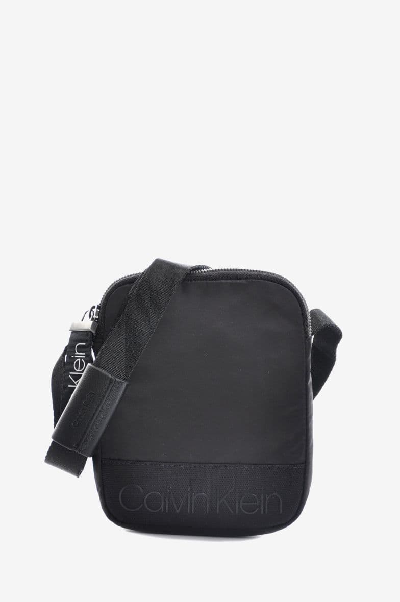 Cavin Klein Shadow Mini Reporter — vue 1