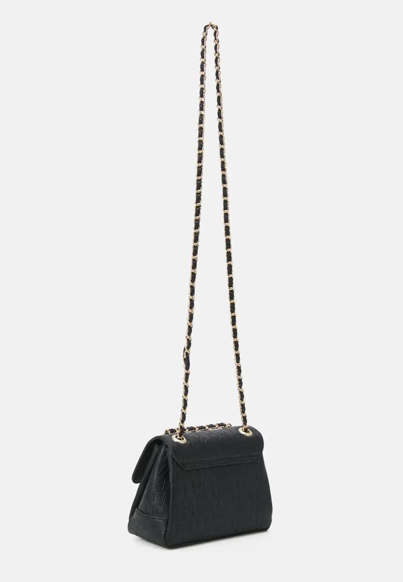 Valentino Bags Relax — vue 3