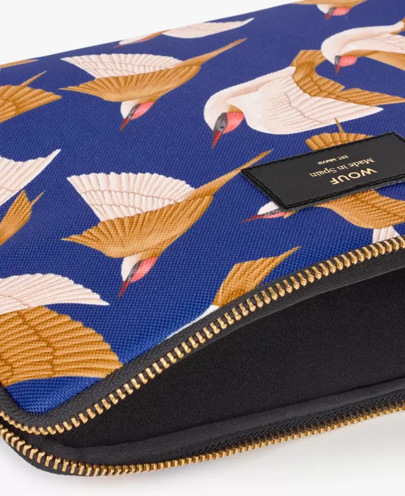 WOUF Blue Birds Ipad — vue 3